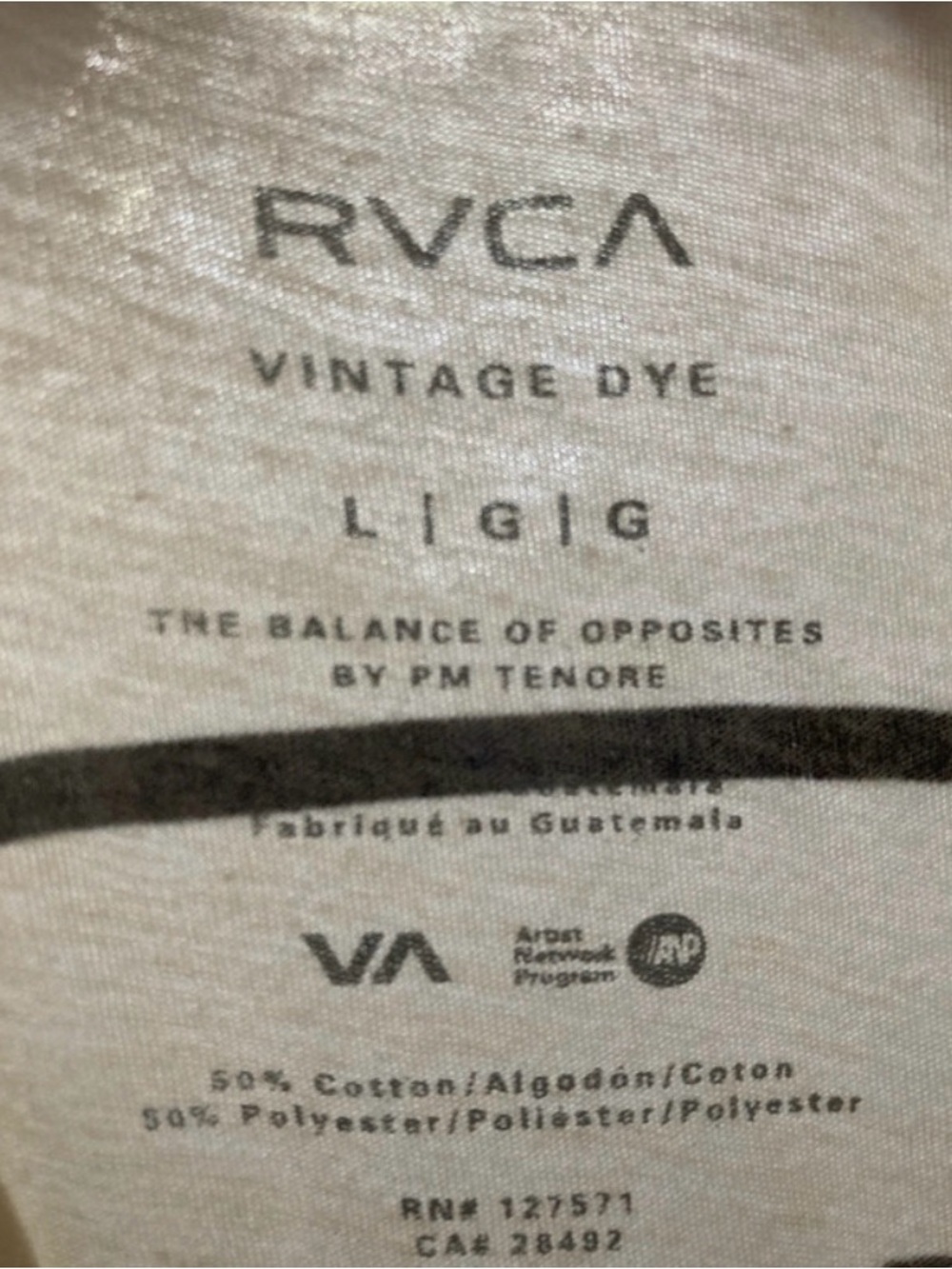 SOLD 🪬 RVCA T-Shirt - Picture 5 of 6